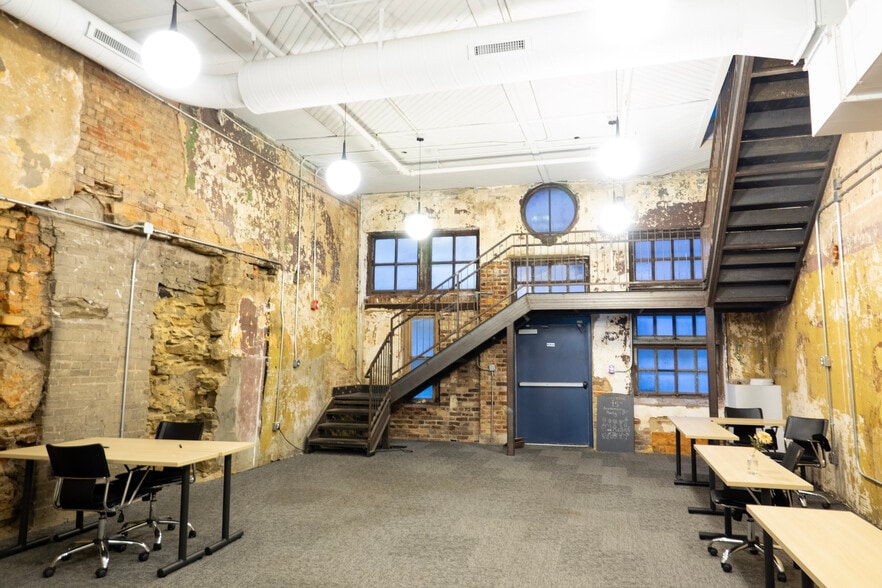 More Photos Of 213 Fayetteville St, Raleigh Office For Lease