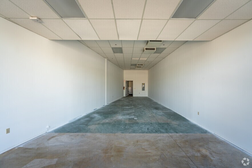 More Photos Of 4201-4279 Tierra Rejada Rd, Moorpark Unknown For Lease