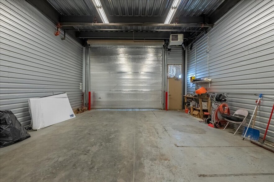 More Photos Of 871 Brickyard Cir, Golden Warehouse For Lease