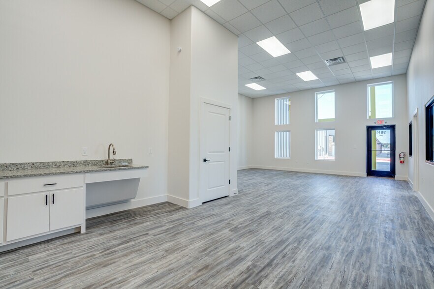 More Photos Of 3814 County Road 1350, Lubbock Distribution For Sale