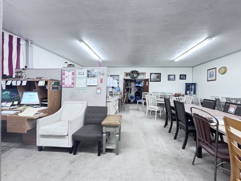 More Photos Of 213 S Rail St W, Shoshone Storefront For Sale