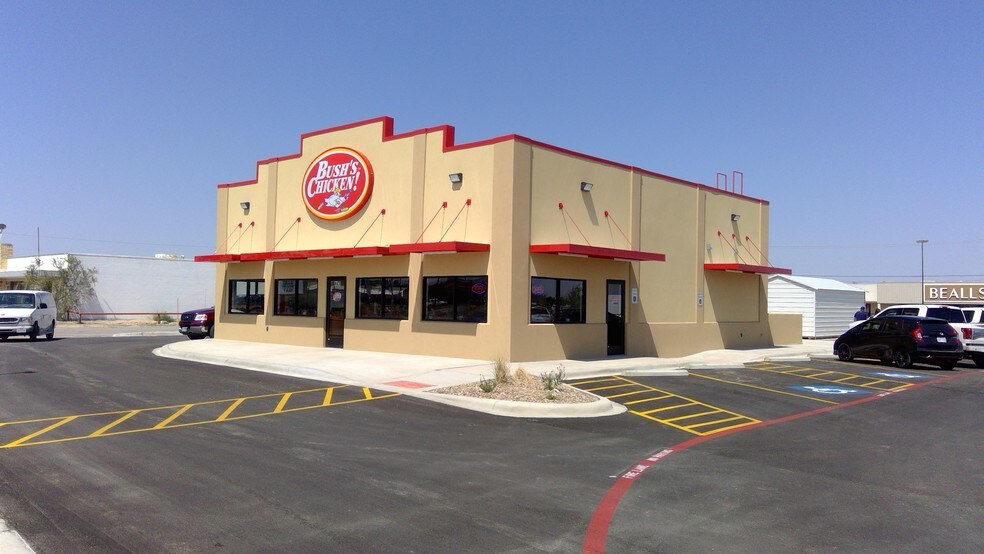 More Photos Of 106 College Ave, Levelland Restaurant For Sale