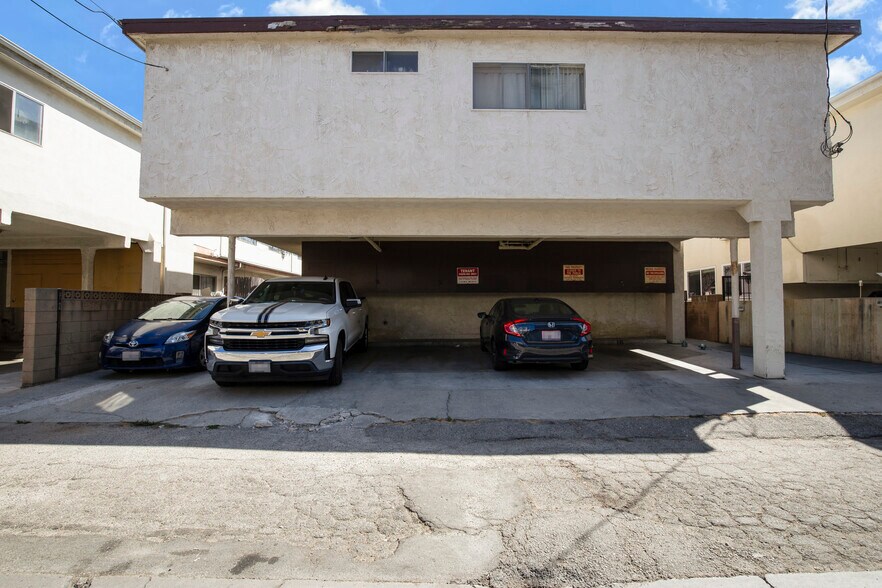More Photos Of 3747 Mentone Ave, Los Angeles Apartments For Sale
