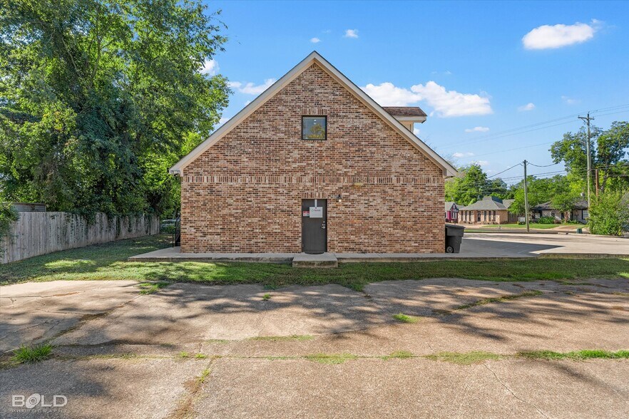 More Photos Of 3605 Youree Dr, Shreveport Office For Sale