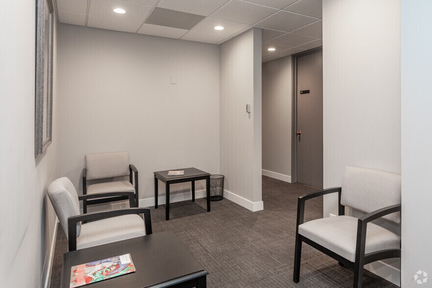 More Photos Of 180 N Michigan Ave, Chicago Office For Lease