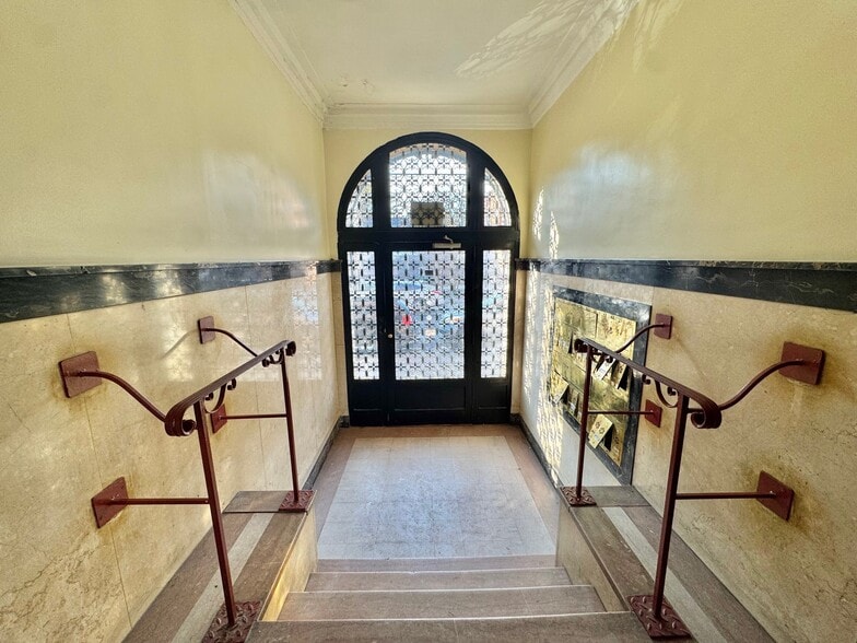 More Photos Of 75 Grant Ave, Brooklyn Apartments For Sale