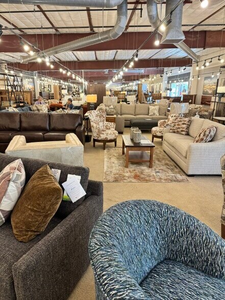 More Photos Of 125 14th St SE, Loveland General Retail For Sale