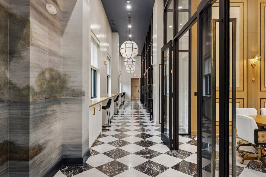 More Photos Of 3095 Soperton Dr, Bluffton Light Distribution For Sale