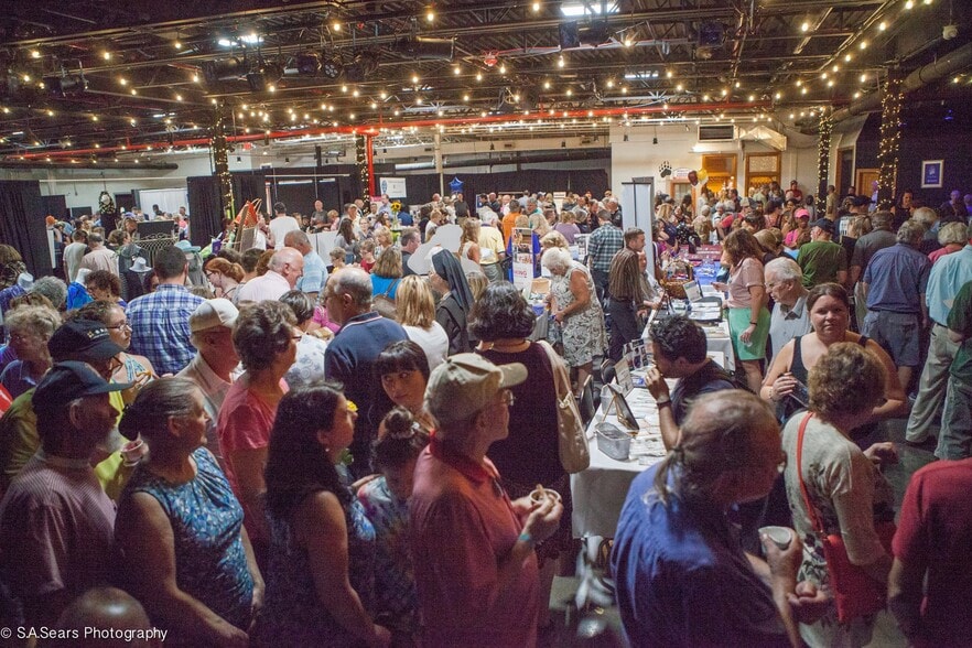 More Photos Of 63 Flansburg Ave, Dalton Flex For Sale