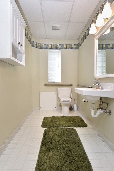 More Photos Of 220 S Maple St, Kutztown Industrial For Sale