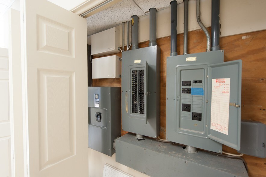 More Photos Of 1908 W Allen St, Allentown Office For Lease