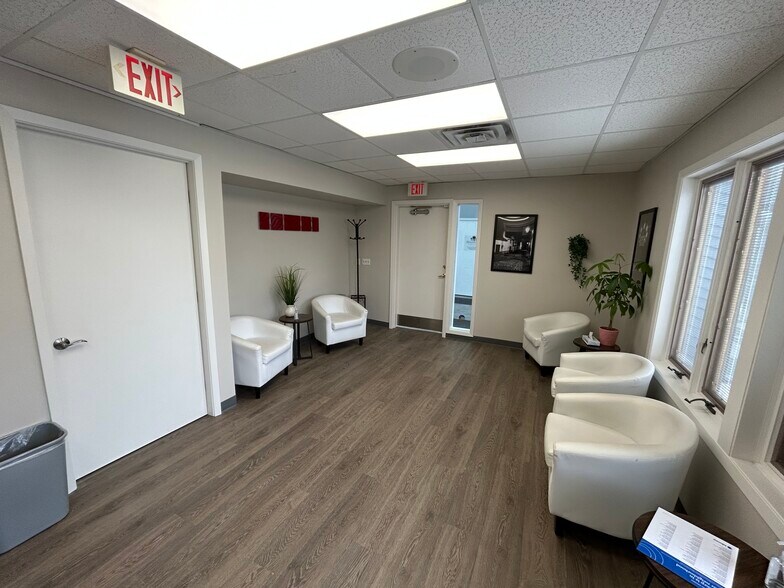 More Photos Of 170 Intrepid Ln, Syracuse Medical For Sale