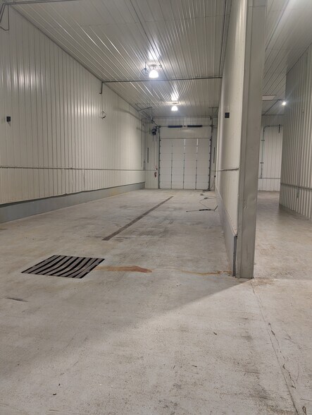More Photos Of 6142 Highway 75, Nebraska City Distribution For Sale