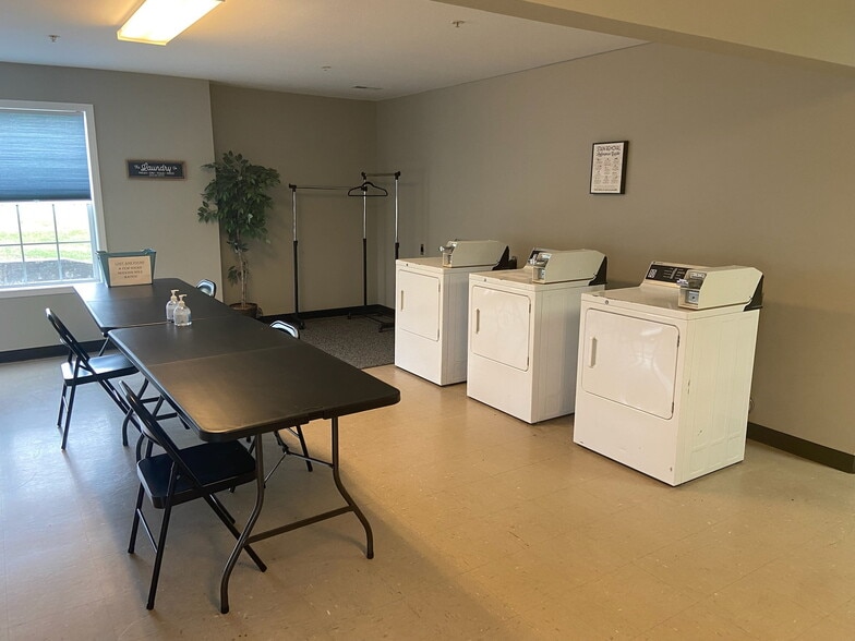 More Photos Of 1325 S Lillian Ave, Bolivar Apartments For Sale