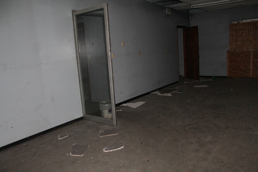 More Photos Of 9239 Atlantic Rd, Atlantic Manufacturing For Sale