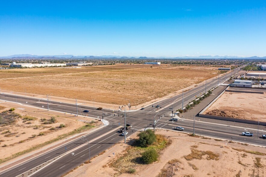 More Photos Of NEC Cactus Rd & Litchfield Rd, Surprise Distribution For Sale