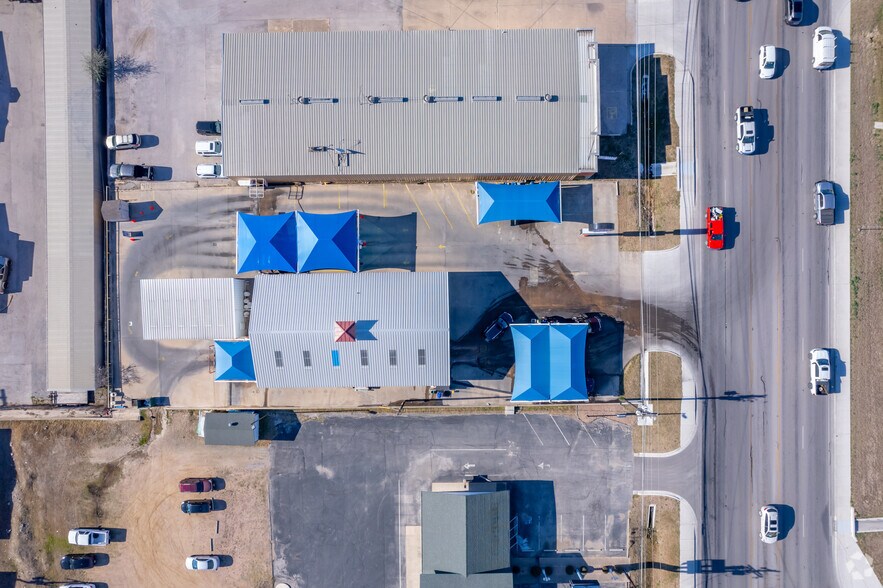 More Photos Of 2605 281, Marble Falls Carwash For Sale