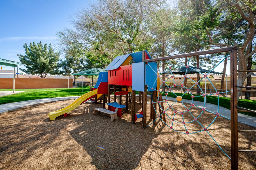 More Photos Of 1151 W Ray Rd, Chandler Daycare Center For Sale