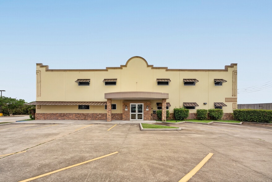 Primary Photo Of 1271 FM 518 Rd, League City Restaurant For Sale