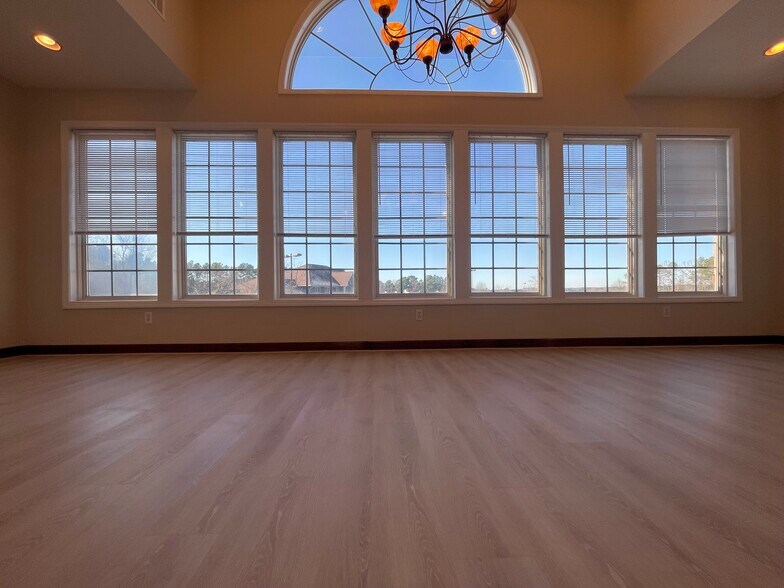 More Photos Of 6 Consultant Pl, Durham Office For Lease