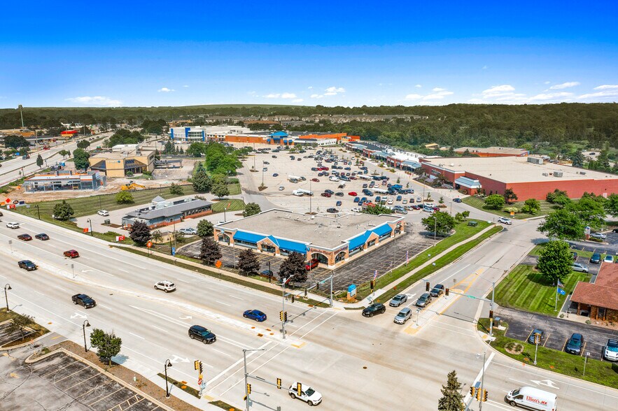 Primary Photo Of 3830 S Moorland Rd, New Berlin Freestanding For Lease