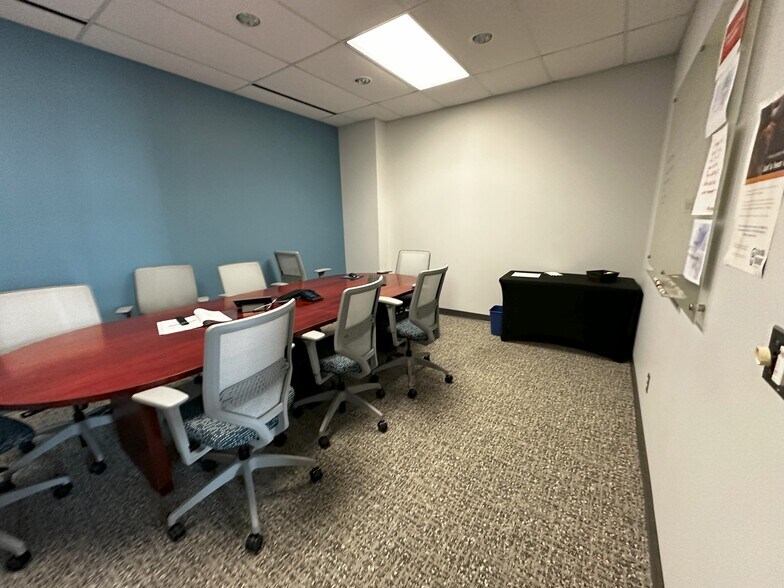 More Photos Of 110 Riverbend Ave, Lewis Center Office For Lease