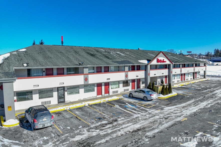 More Photos Of 220 Waterworks Rd, Somerset Hotel For Sale