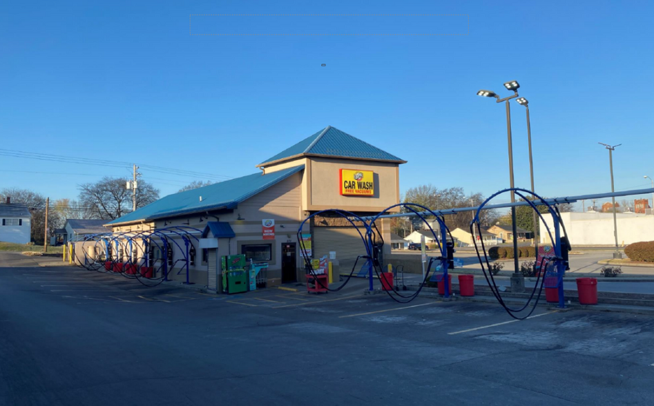 Primary Photo Of 3294 Poplar Ave, Memphis Carwash For Sale