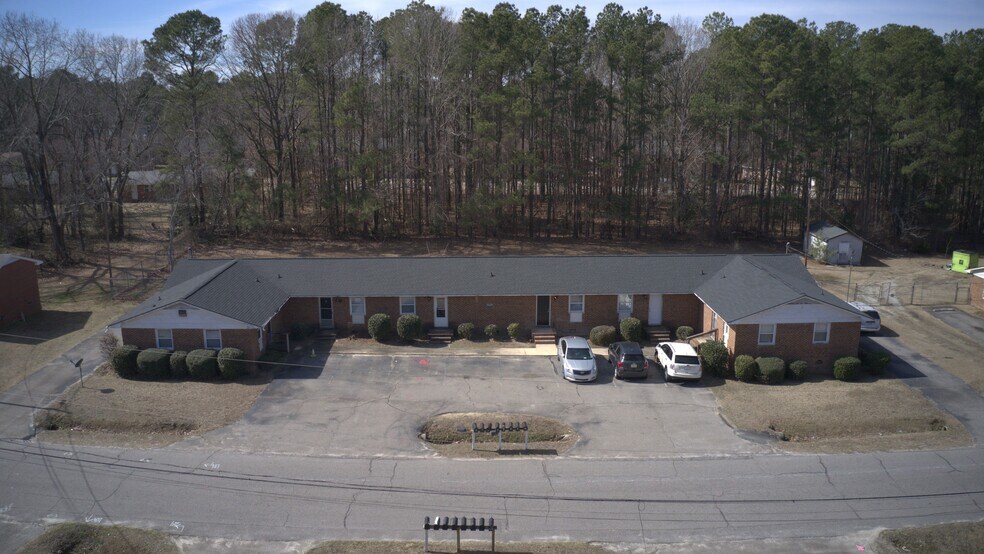 More Photos Of 4942-4959 Fieldcrest Dr, Fayetteville Apartments For Sale