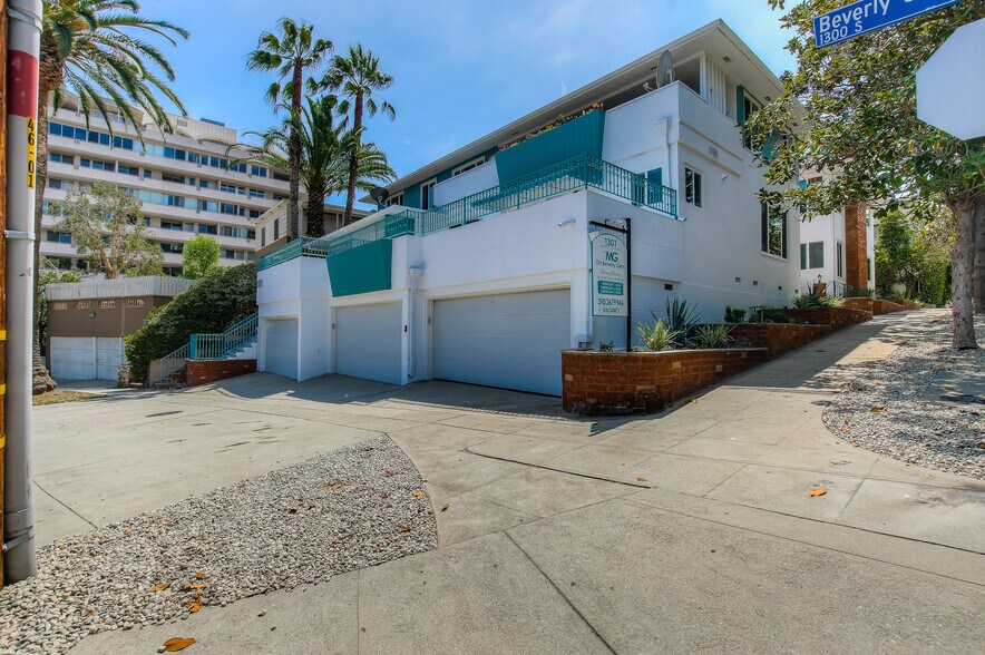Primary Photo Of 1301 S Beverly Glen Blvd, Los Angeles Apartments For Sale