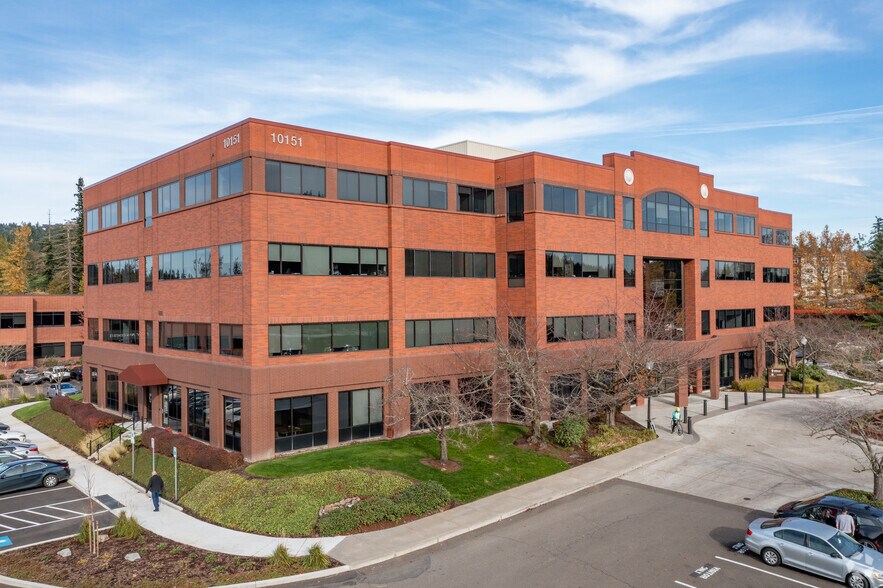 More Photos Of 10151 SE Sunnyside Rd, Clackamas Medical For Lease