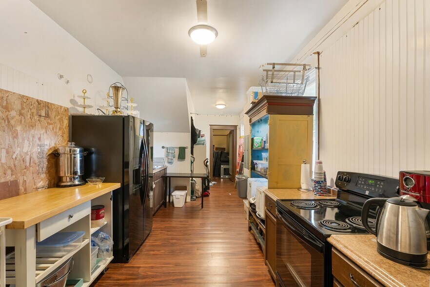 More Photos Of 5131 NE 23rd Ave, Portland Religious Facility For Sale