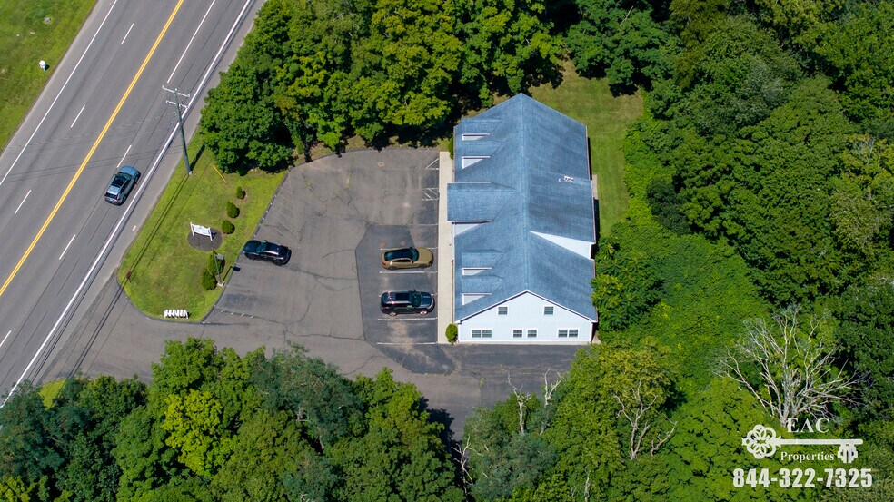 More Photos Of 238 Monroe Tpke, Monroe Medical For Lease