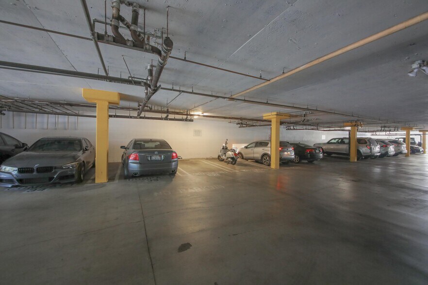 More Photos Of 13028 Valleyheart Dr, Studio City Apartments For Sale