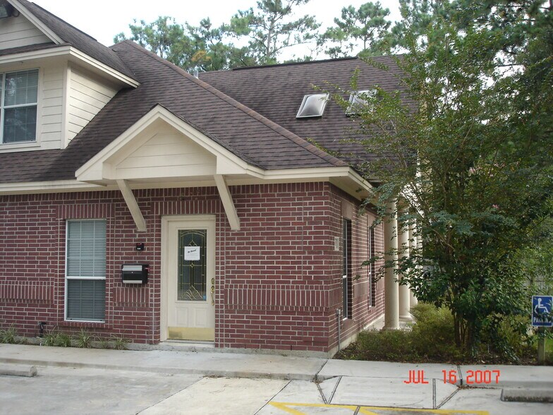 More Photos Of 1700 FM 517 Rd E, Dickinson Loft Creative Space For Lease