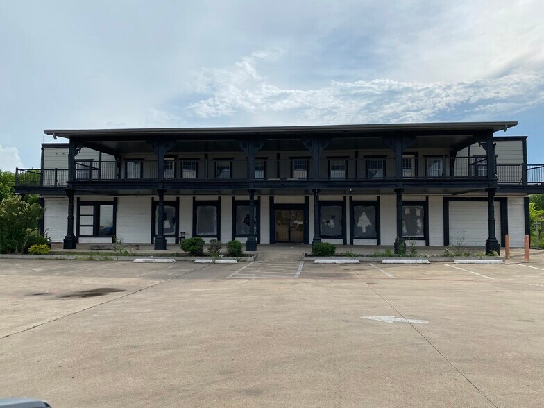Primary Photo Of 119 E Us-80 Hwy, Forney Freestanding For Sale