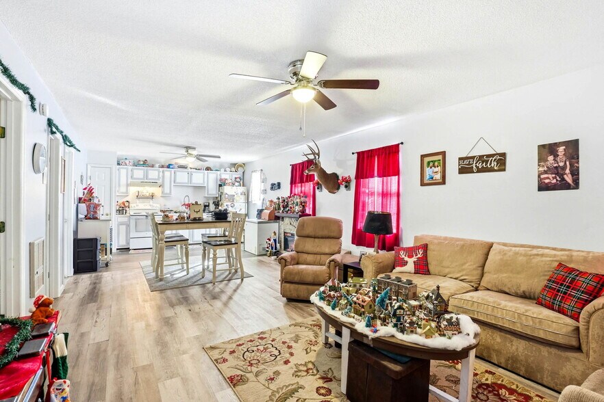 More Photos Of 8703 Highway 19 E, Roan Mountain Apartments For Sale