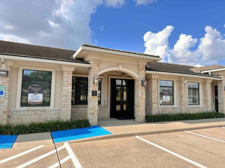 Primary Photo Of 6513 Preston Rd, Plano Medical For Sale