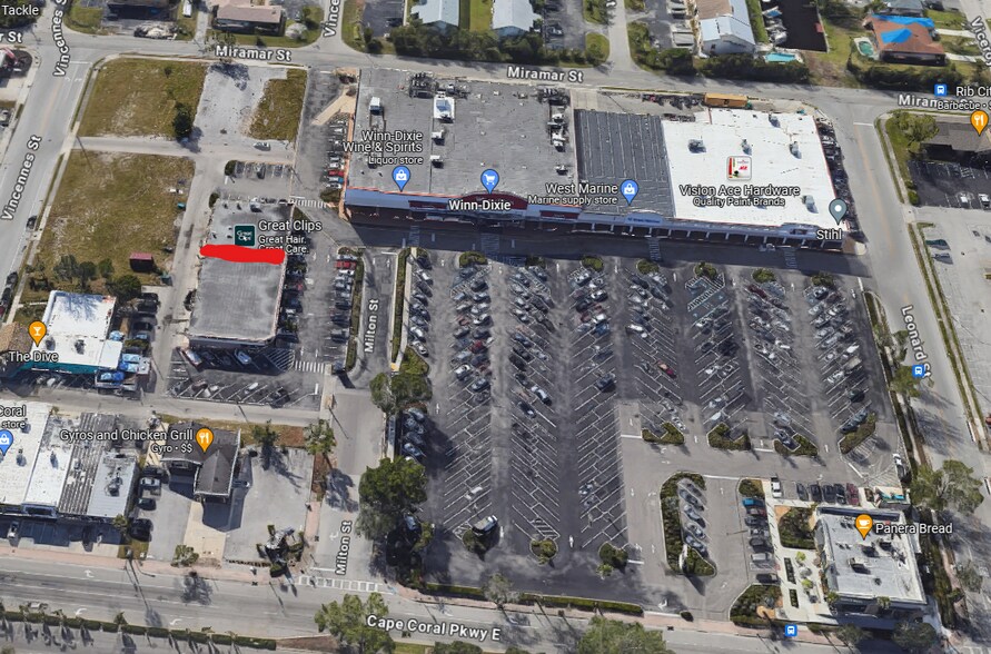 More Photos Of 1000-1016 Cape Coral Pky E, Cape Coral Supermarket For Lease