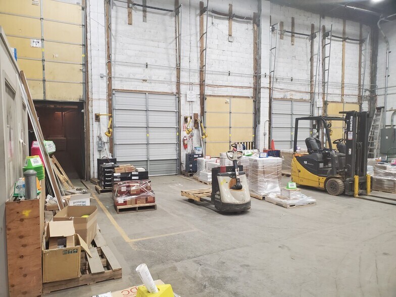 More Photos Of 115 Albany Ave, Amityville Warehouse For Sale