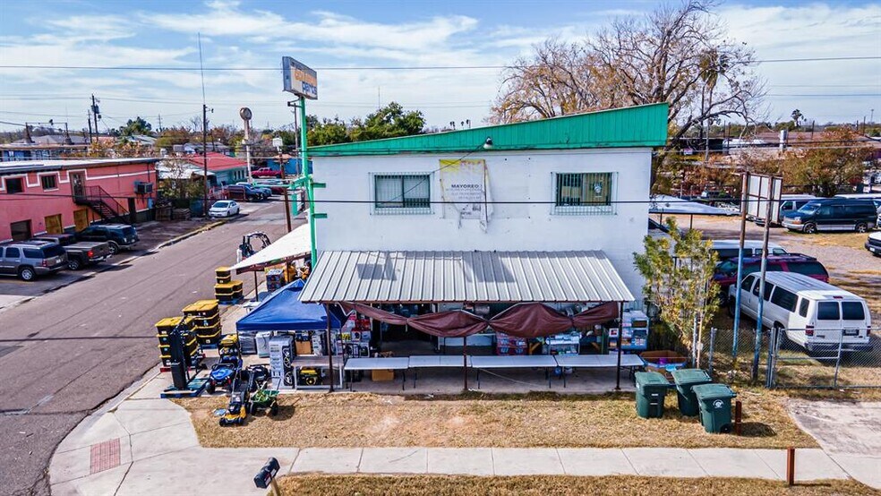 Primary Photo Of 3002 Santa Ursula Ave, Laredo General Retail For Sale