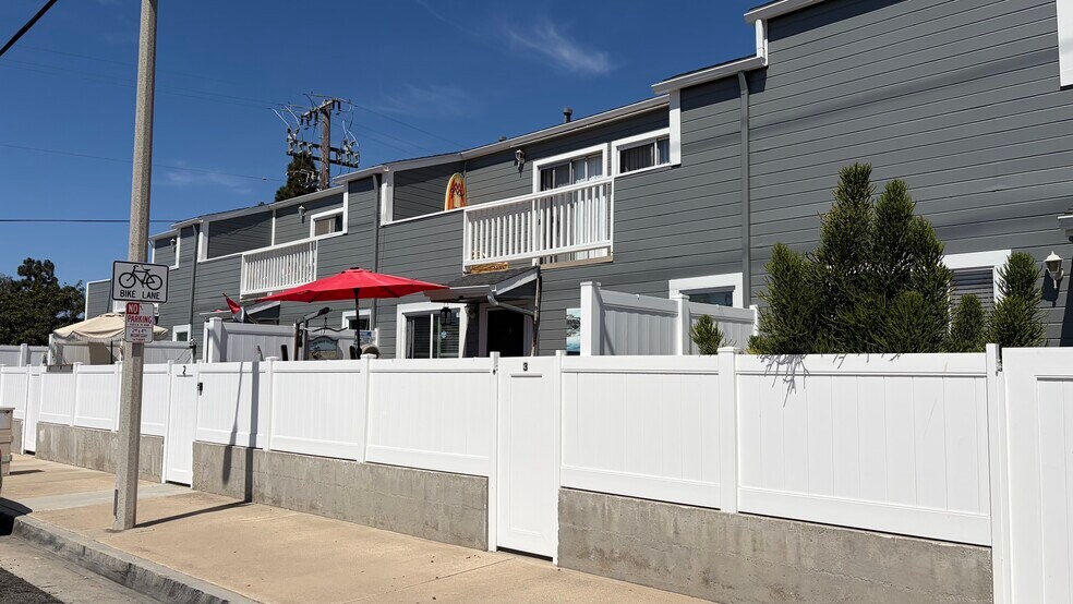 More Photos Of 504 Clay Ave, Huntington Beach Apartments For Sale
