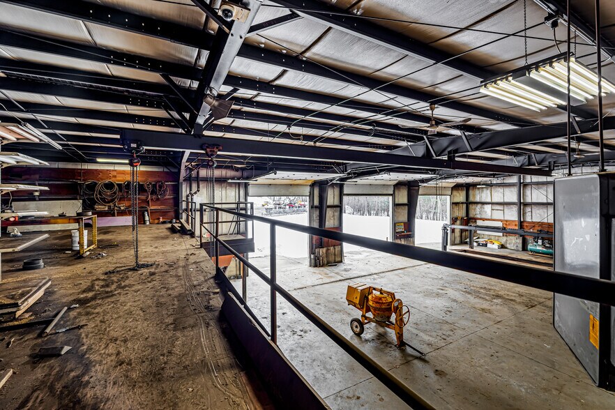 More Photos Of 165 Carmelinas Cir, Ludlow Industrial For Lease