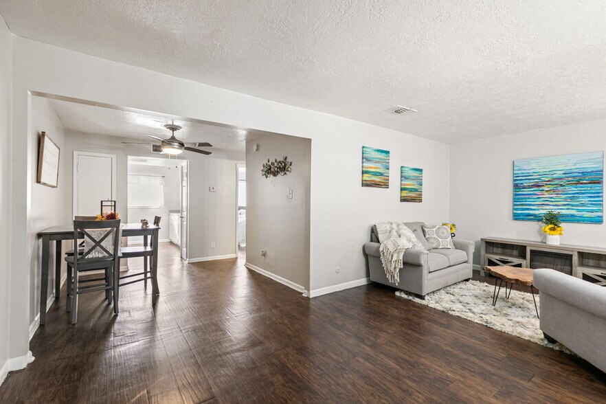More Photos Of 8800 Gulf Fwy, Houston Apartments For Sale