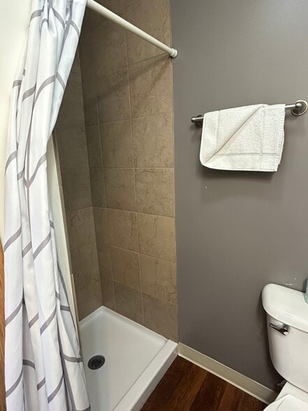 More Photos Of 332 E Onota St, Munising Hotel For Sale