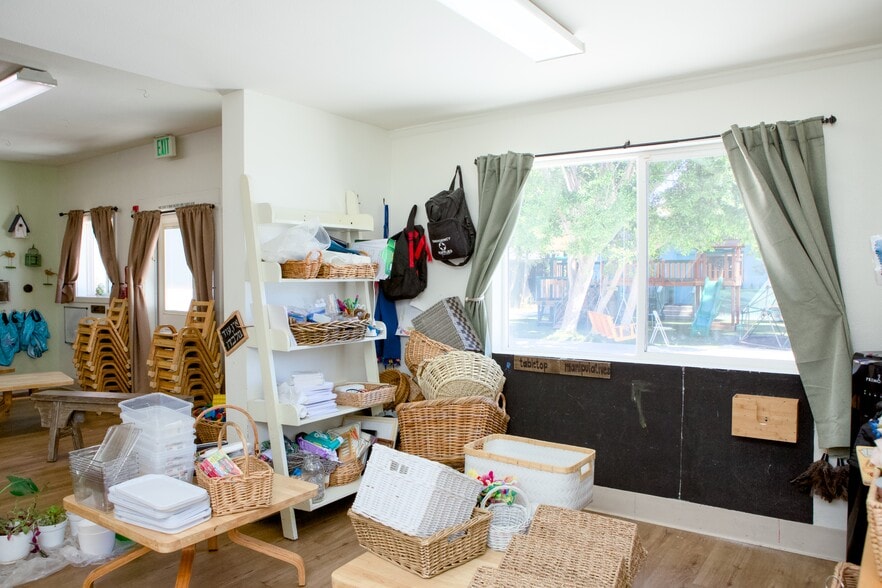 More Photos Of 12131 Burbank Blvd, Valley Village Schools For Sale