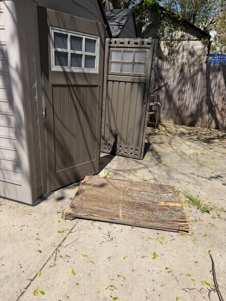 More Photos Of 1763 Pitman Ave, Bronx Office For Sale