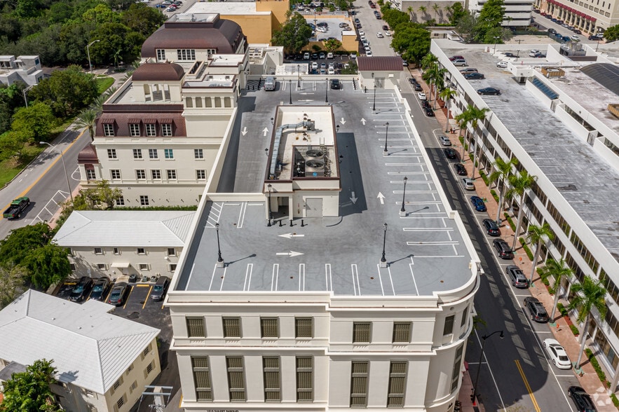 More Photos Of 1515 Sunset Dr, Coral Gables Office For Lease