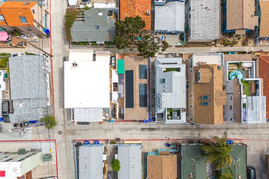 More Photos Of 830-832 Pismo Ct, San Diego Apartments For Sale