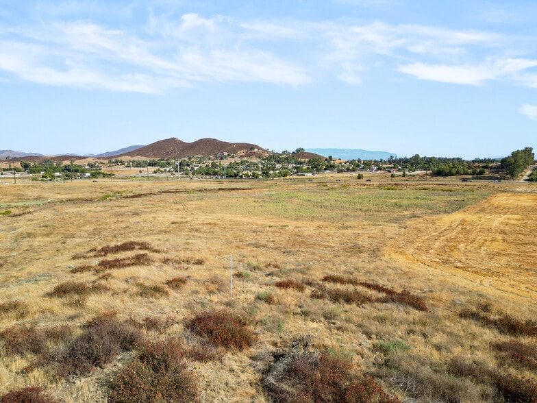 More Photos Of 0 Loretta Ave, Menifee Land For Sale